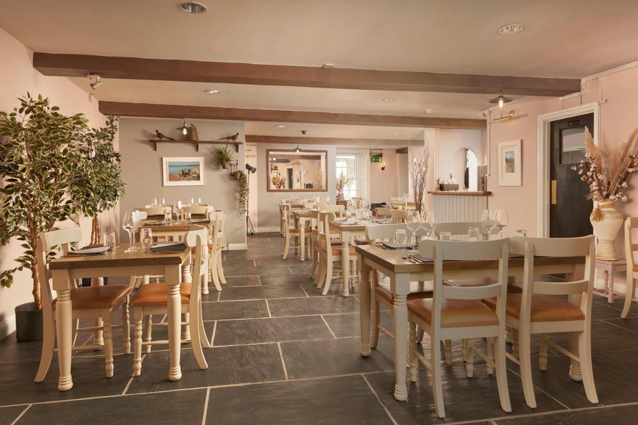The White Hart Hotel Modbury Exterior foto
